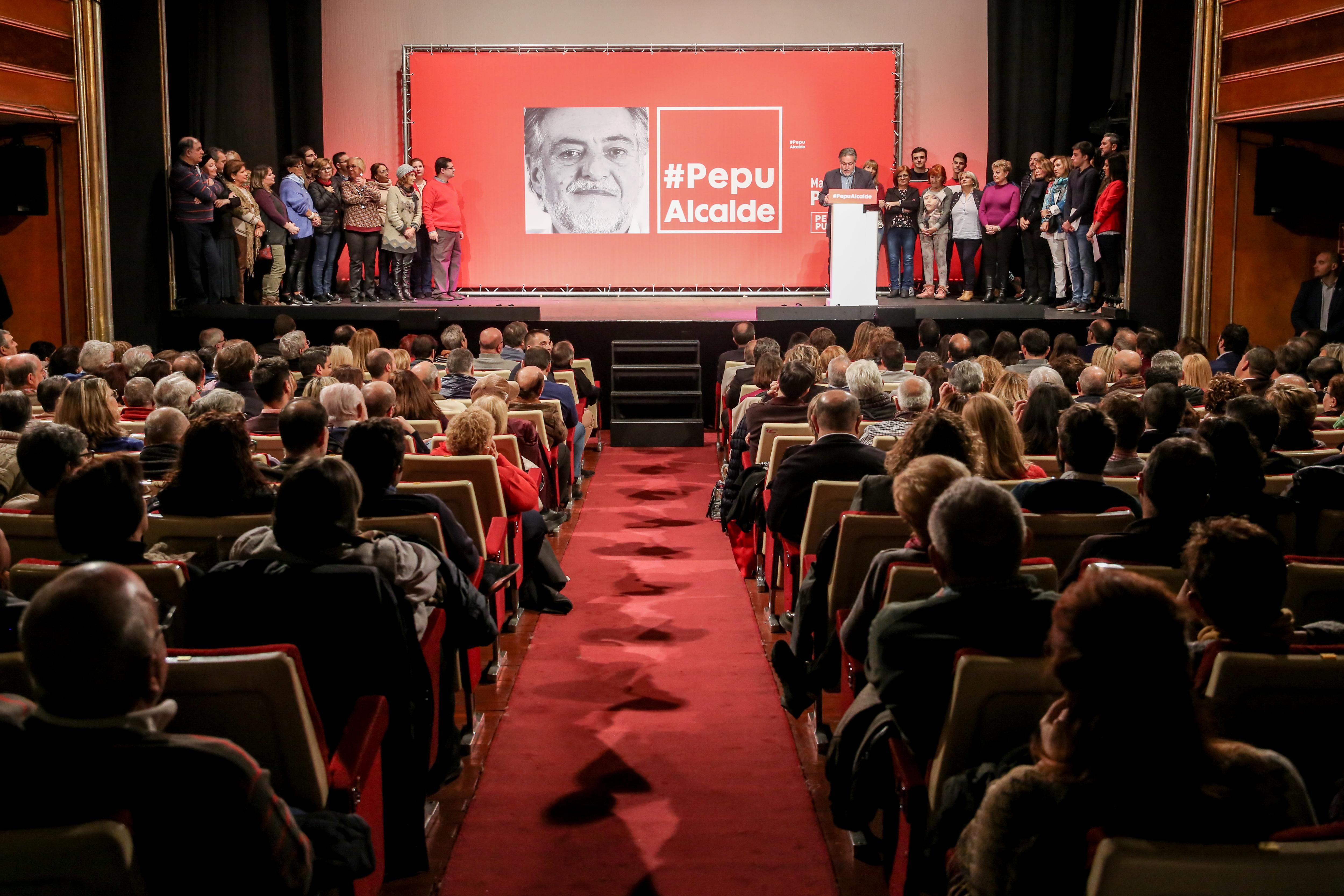 El exseleccionador de baloncesto Pepu Hernández durante su presentación como posible candidato del PSOE al Ayuntamiento de Madrid