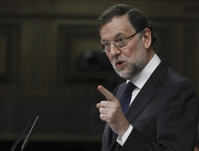 Rajoy: 5 líneas sobre impuestos porque dice que no puede "anticipar detalles"