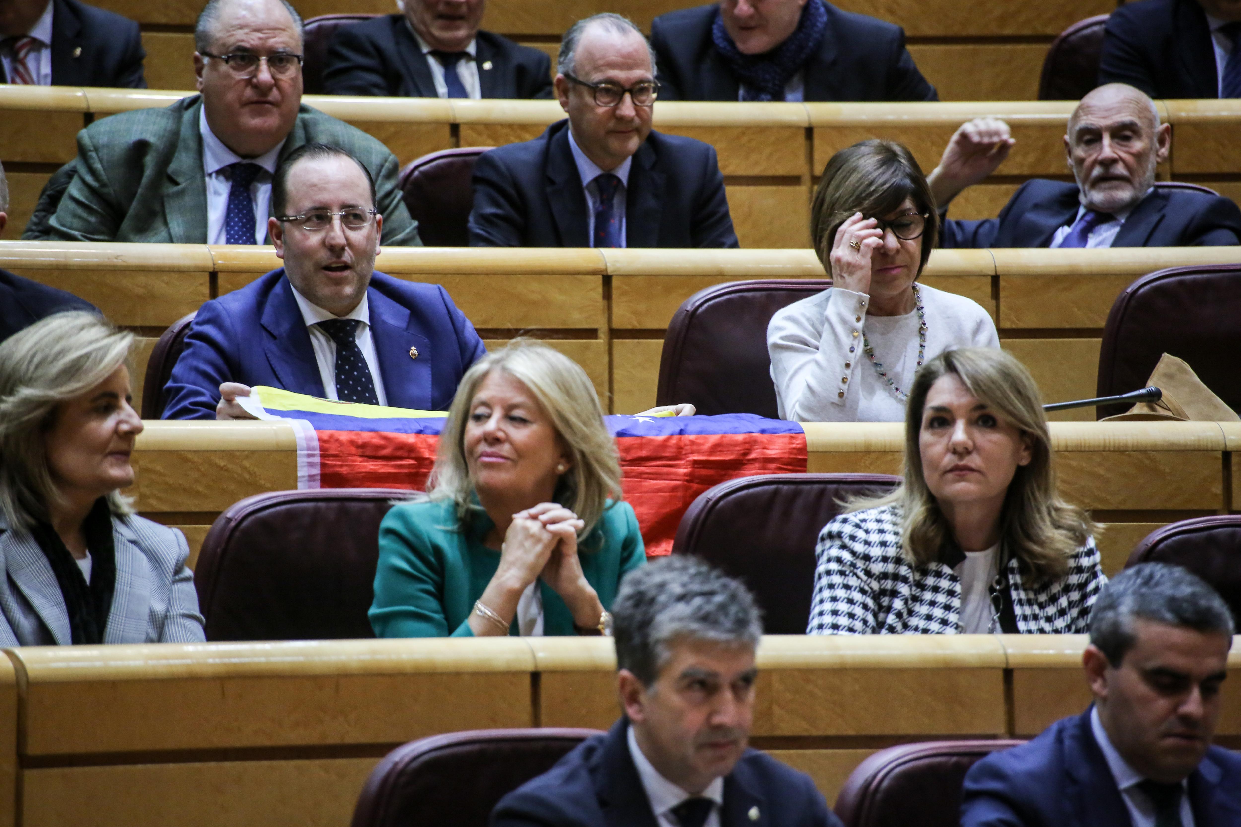 Bancada del Partido Popular en el Senado con los senadores. EP