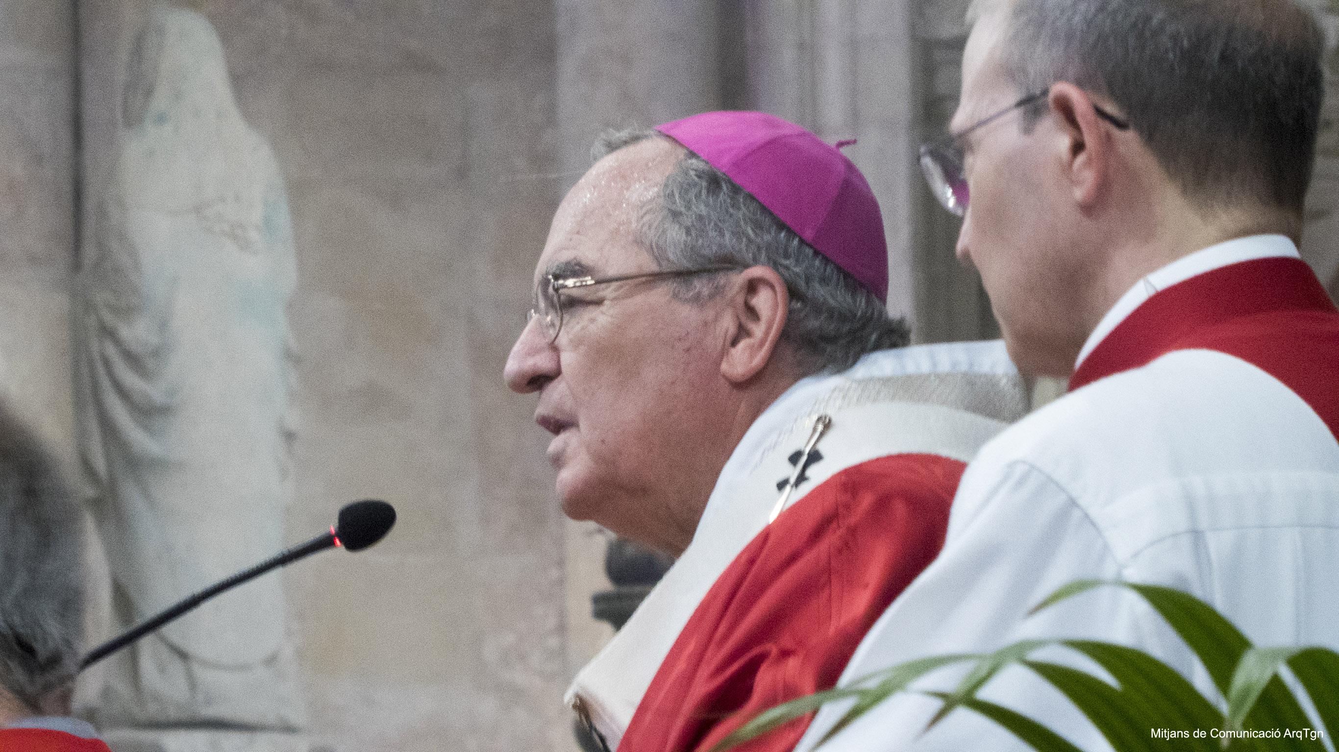 El arzobispo de Tarragona cesante, Jaume Pujol, en una ceremonia en honor de Santa Tecla - Arquebispat de Tarragona