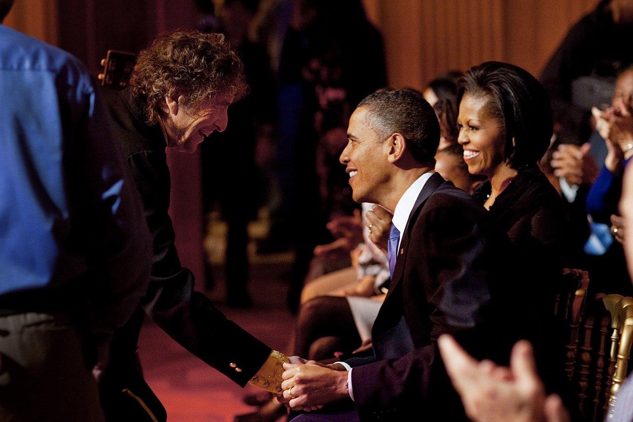Bob Dylan con el anterior presidente de EEUU. Foto: Pete Souza