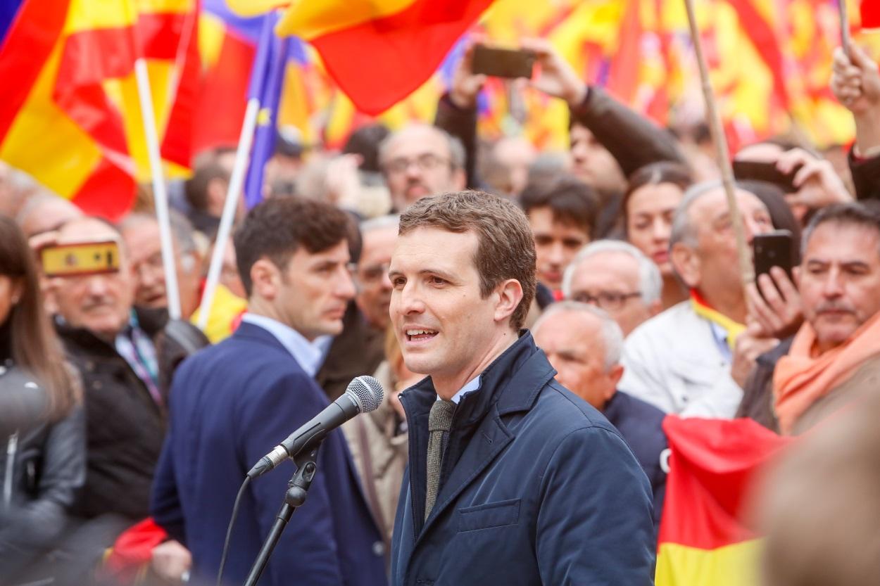 Pablo Casado durante la manifestación en Colón