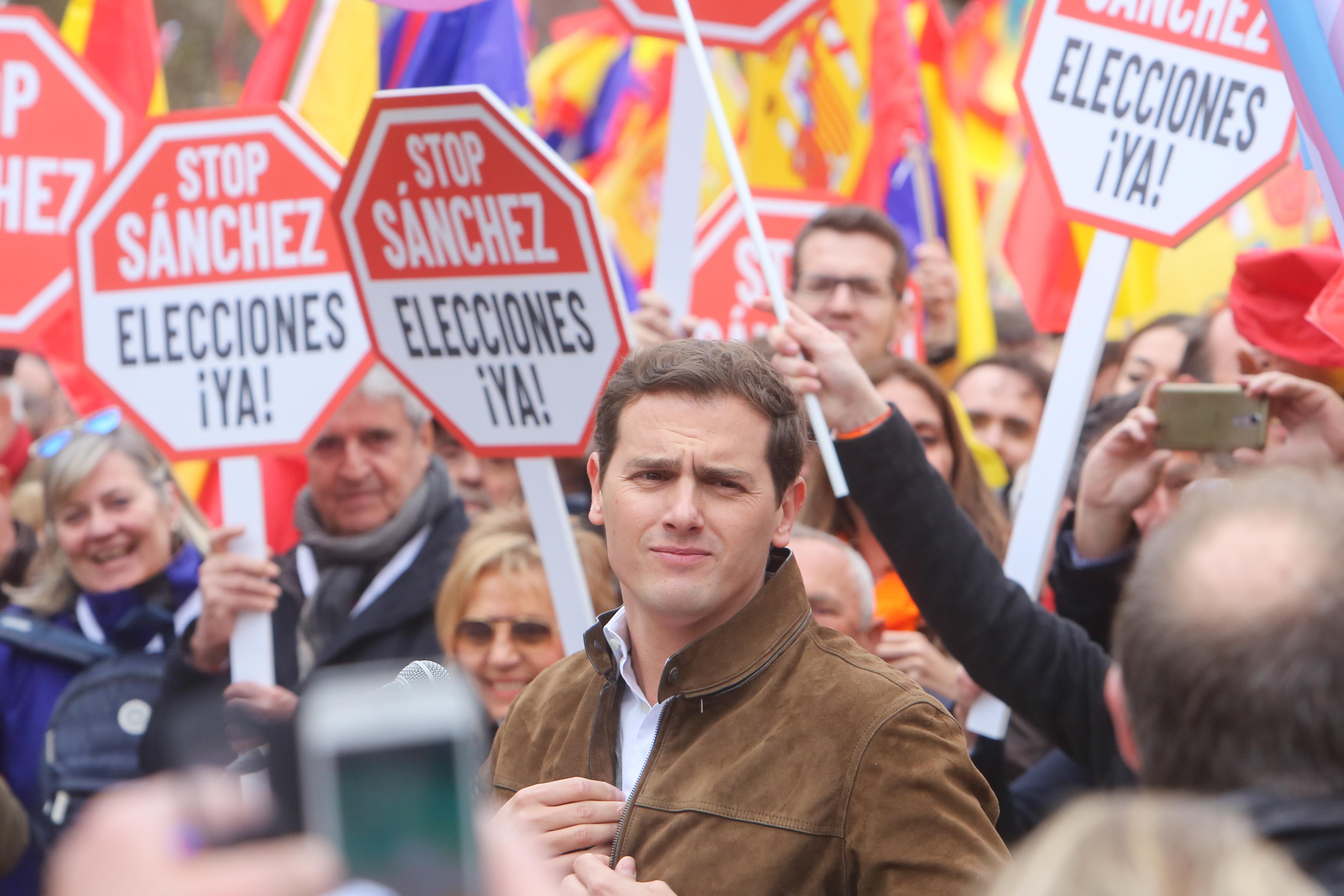 El presidente de Ciudadanos, Albert Rivera, durante la manifestación en Colón de hace algo más de un año.