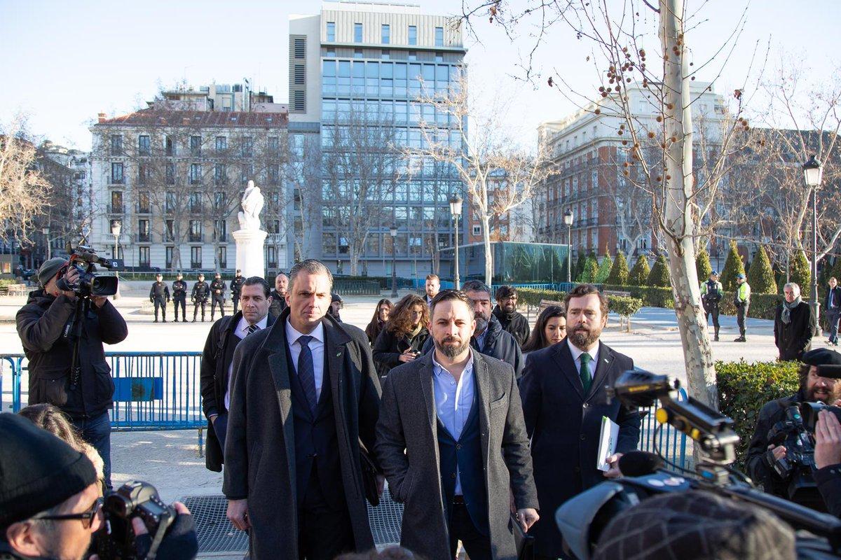 Ortega Smith junto a Santiago Abascal