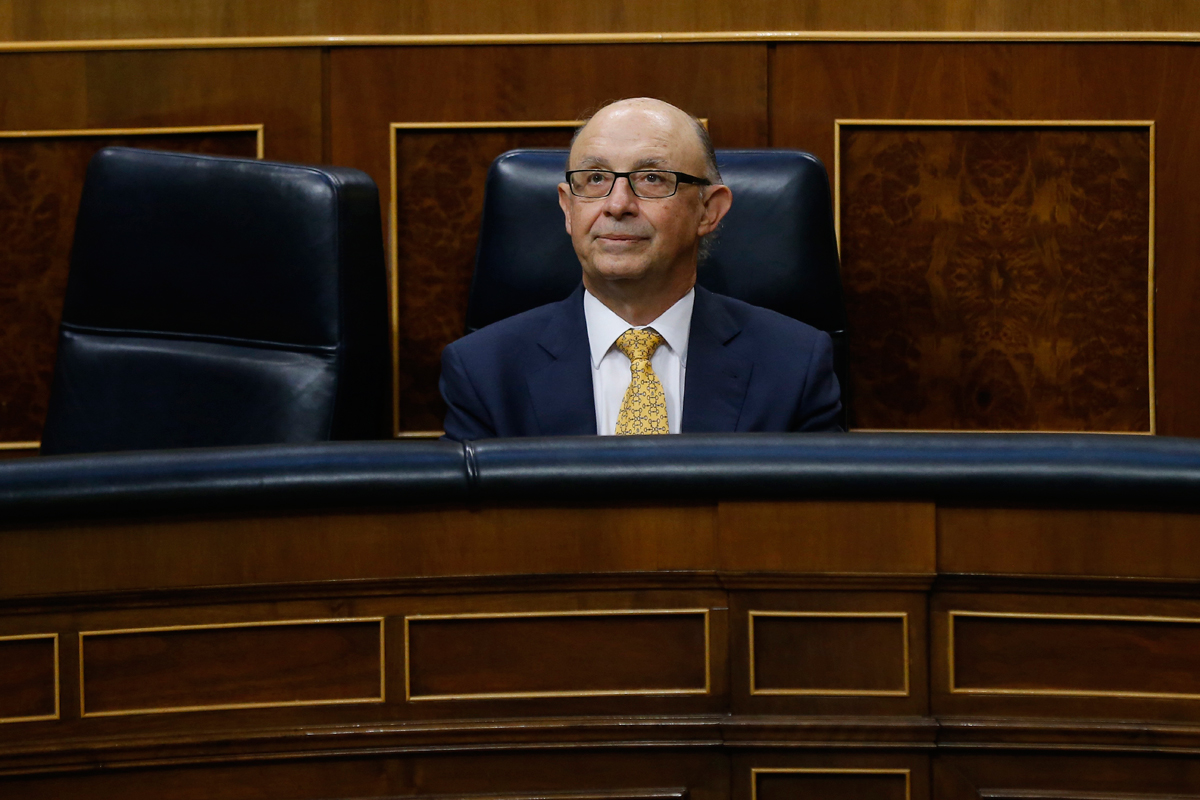 El ministro de Hacienda, Cristóbal Montoro, en el Congreso de los Diputados.