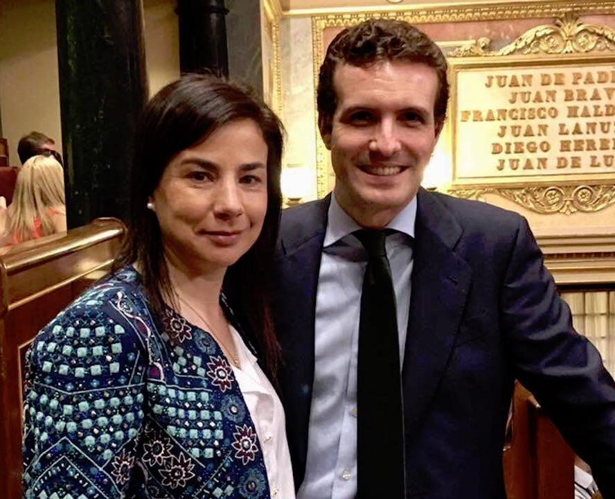 Ana Belén con Pablo Casado Ana Belén con Pablo Casado