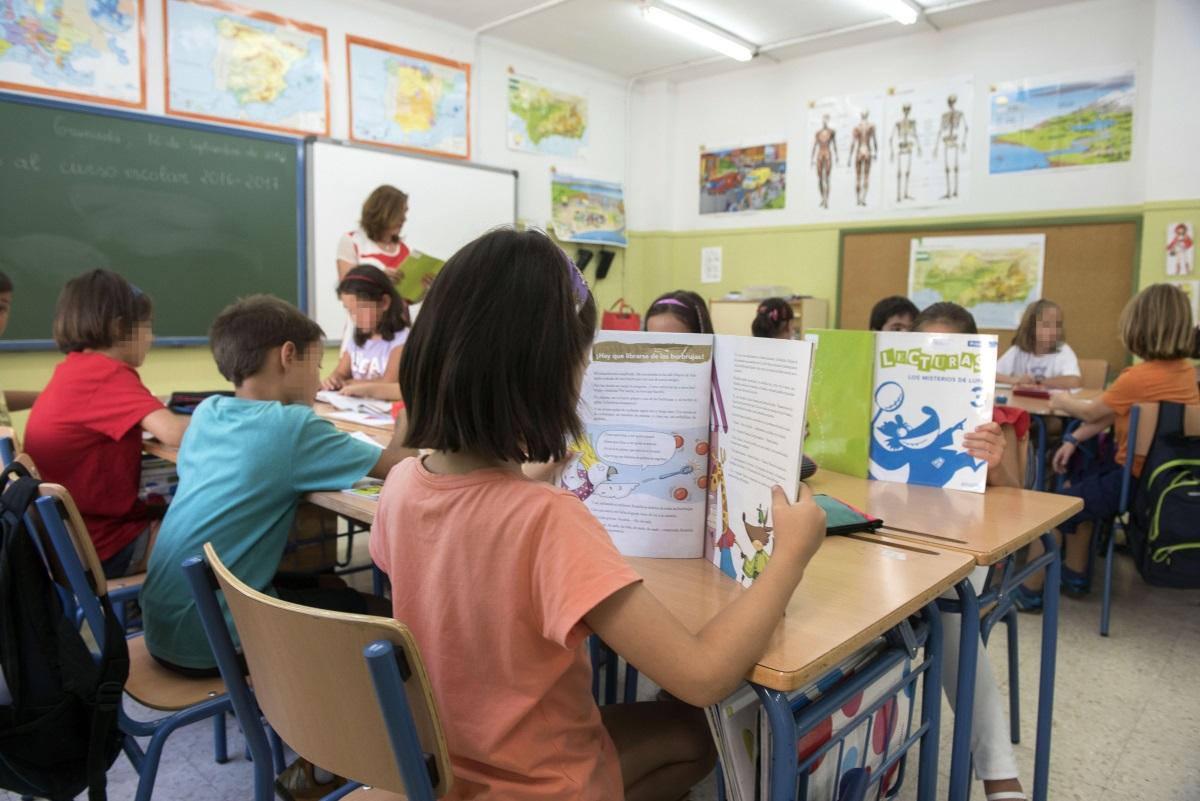 Más de 150.000 estudiantes reciben en Andalucía apoyo educativo en horario extraescolar durante este curso