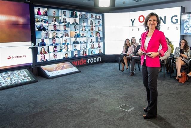 Ana Botín, presidenta de Banco Santander, en la presentación del programa de desarrollo de directivos Young Leaders