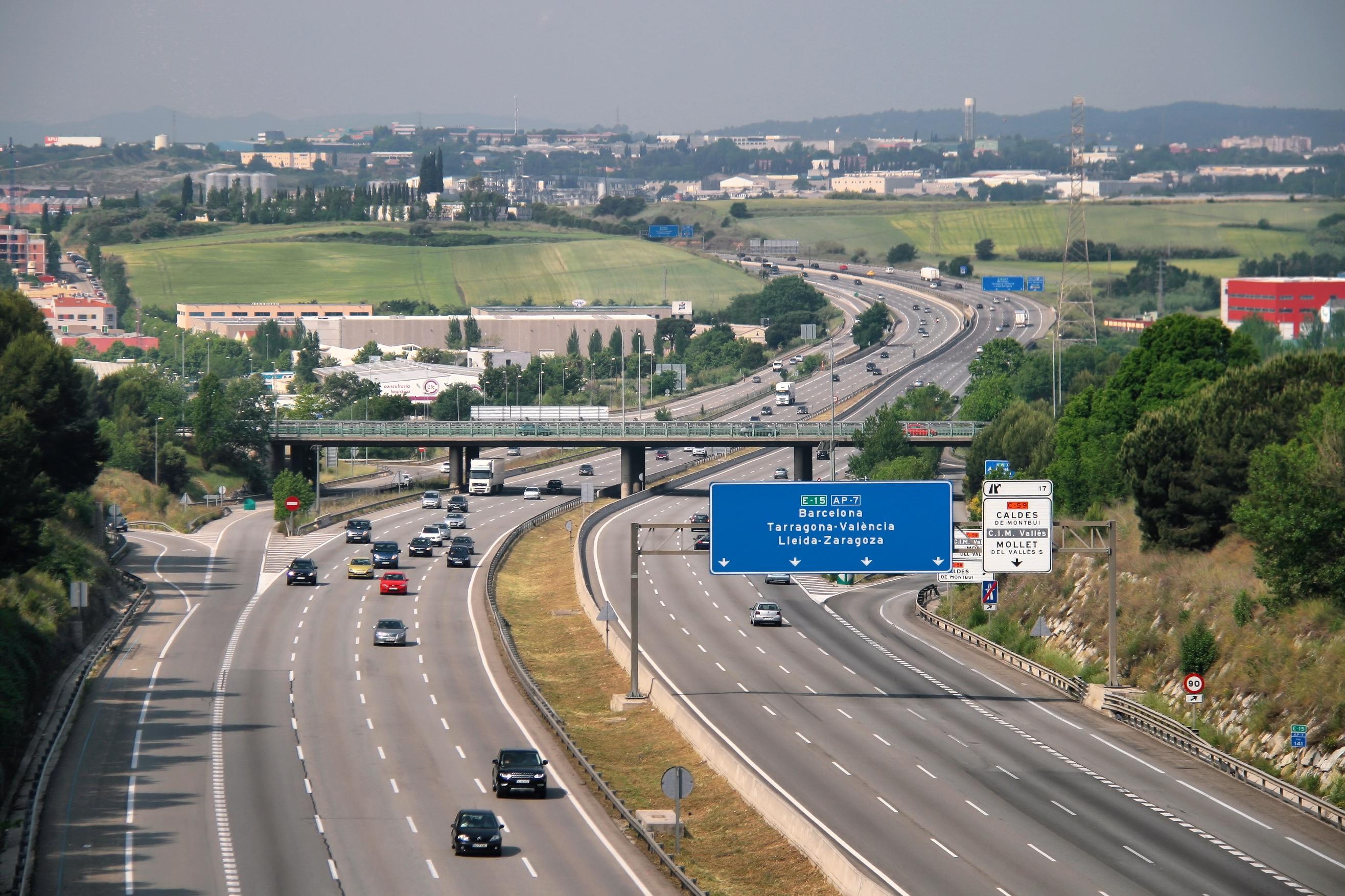 Autopista AP-7 a su paso por Mollet del Vallès  - Jorge Franganillo Wikimedia Commons