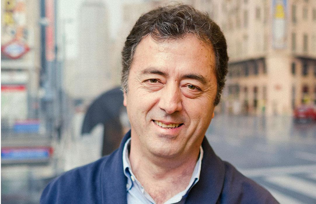 El economista Luis Ayala, director del informe del Observatorio de la Caixa sobre pobreza en España