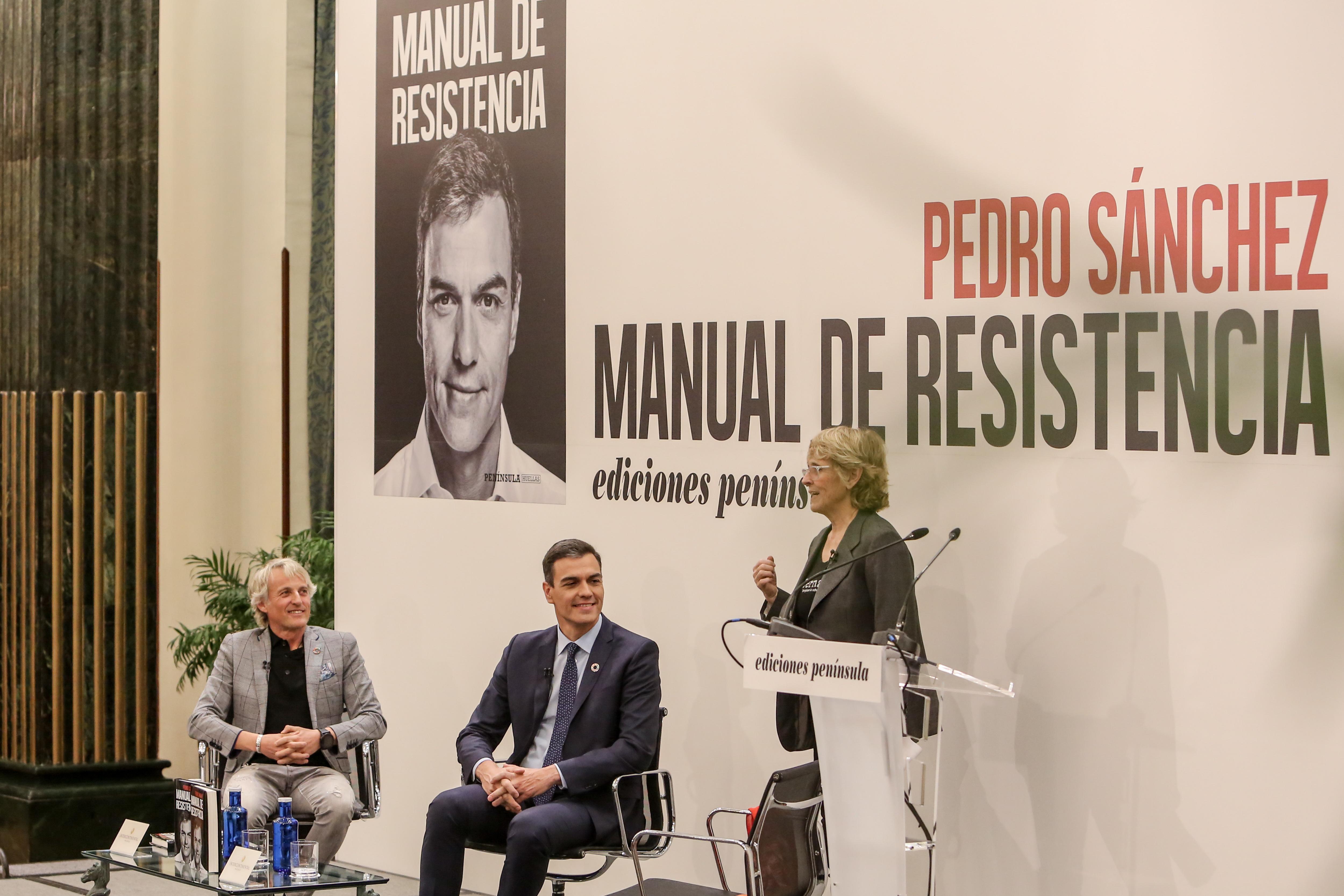 El presidente del Gobierno Pedro Sánchez presenta su libro 'Manual de resistencia' en el hotel Intercontinental de Madrid 