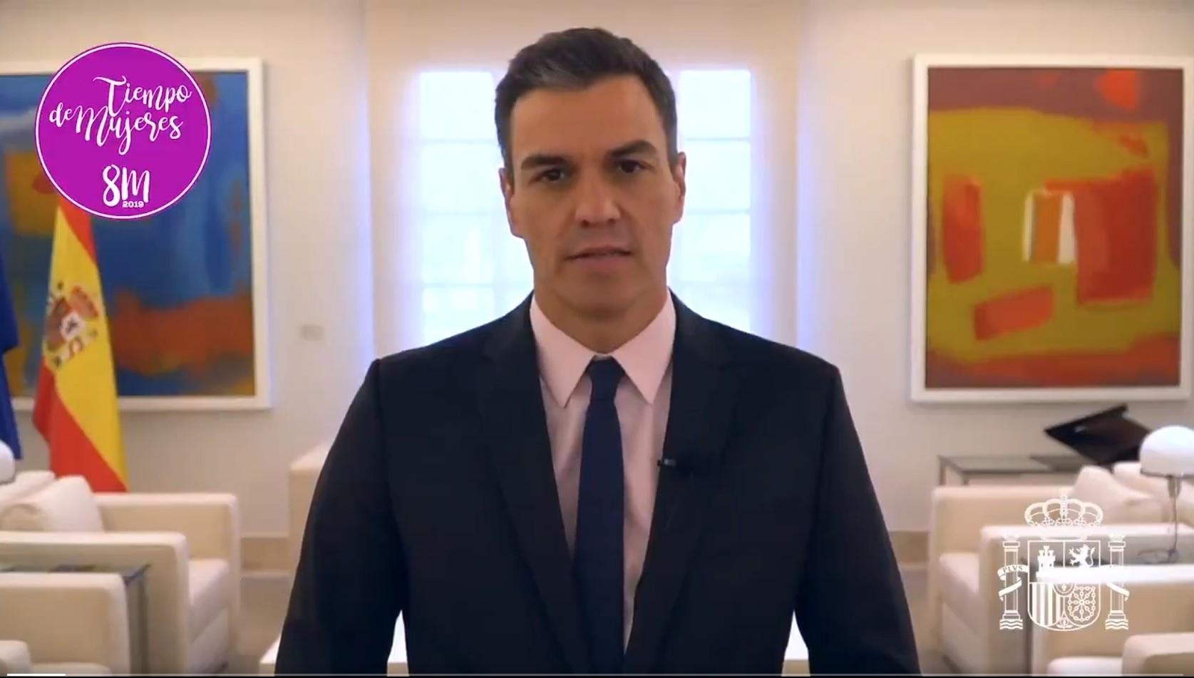 Pedro Sánchez y sus ministros reivindican que es tiempo de mujeres