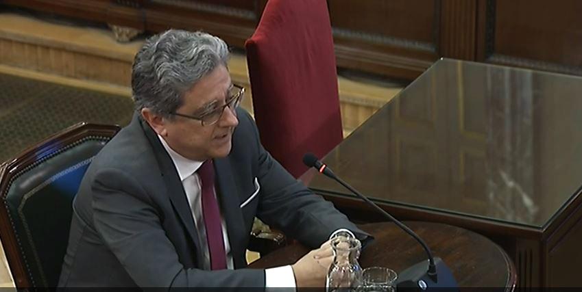 Enric Millo testifica ante el tribunal en el juicio del procés.