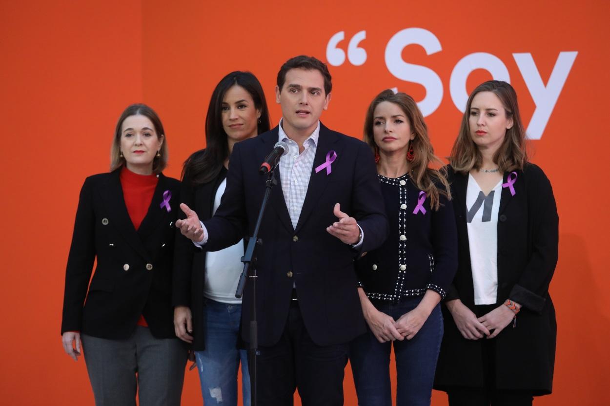 Albert Rivera descubre una frase de Clara Campoamor con motivo del 8M