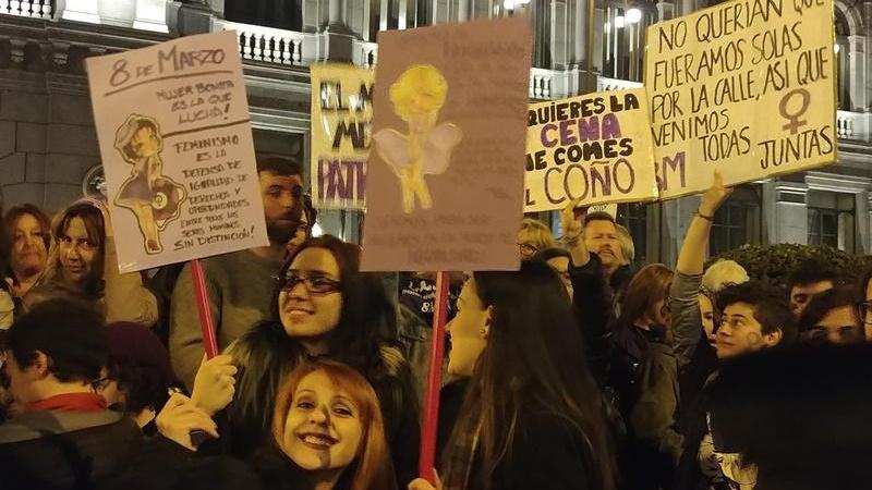 Pancartas de la manifestación 8M Madrid.