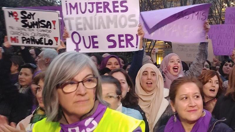 Mujeres musulmanas en la manifestación del 8M en Madrid. Mujeres musulmanas en la manifestación del 8M en Madrid.