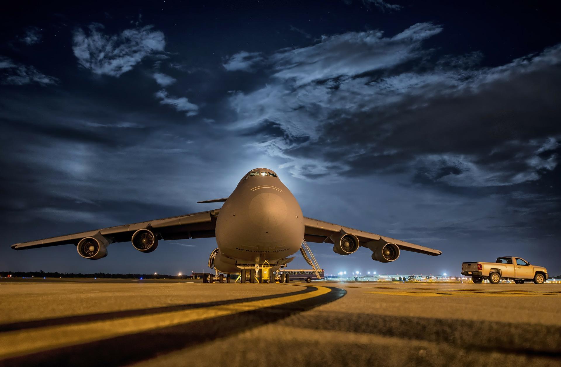 Un avión. Fuente: Pixabay.