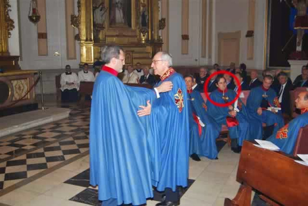 Francisco Marhuenda, sentado a la derecha, en una de las reuniones de la Sacra y Militar Orden Constantiniana de San Jorge.