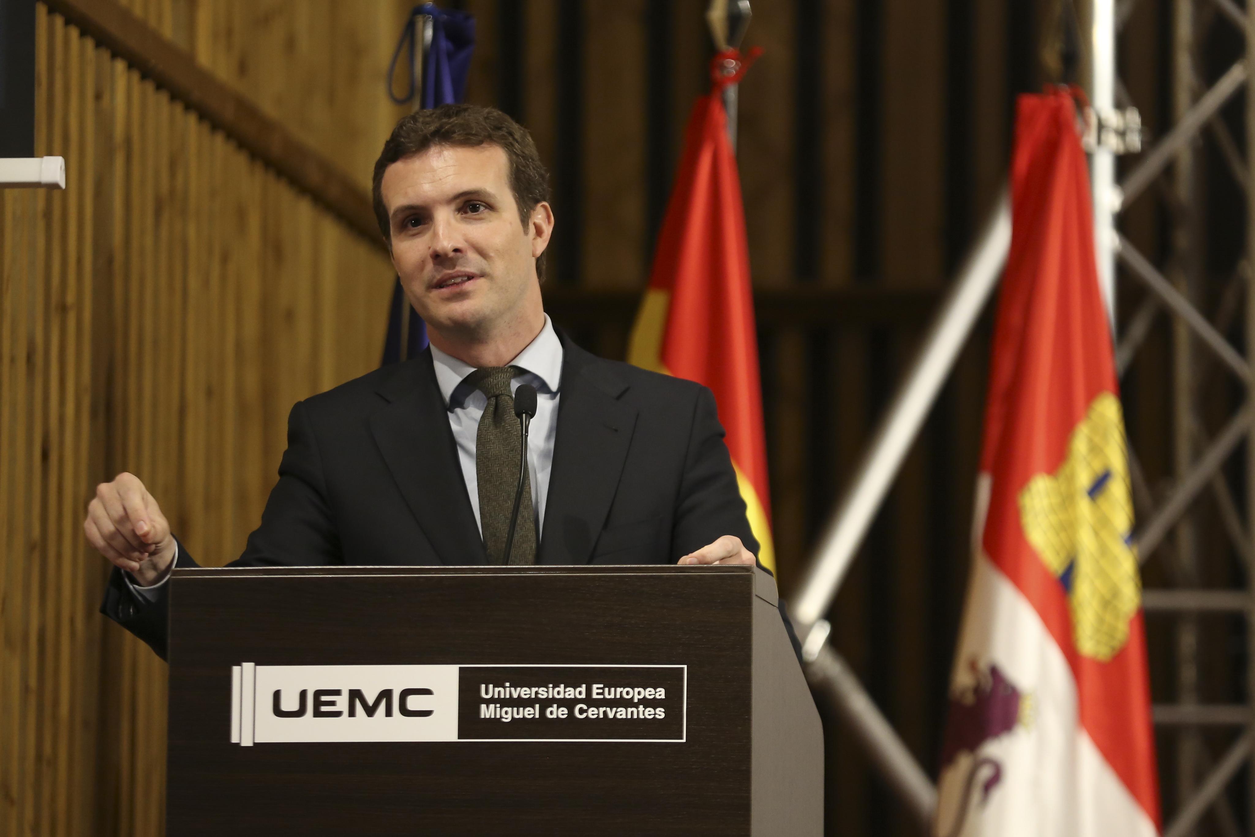 El presidente del Partido Popular Pablo Casado interviene en Valladolid tras recibir el premio UEMC al personaje público de Castilla y León que mejor comunica 