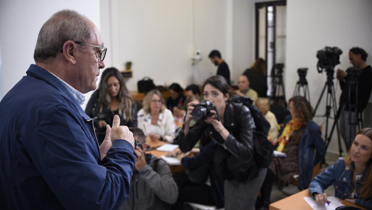 Juan Cornejo, este lunes en rueda de prensa en la sede del PSOE andaluz.
