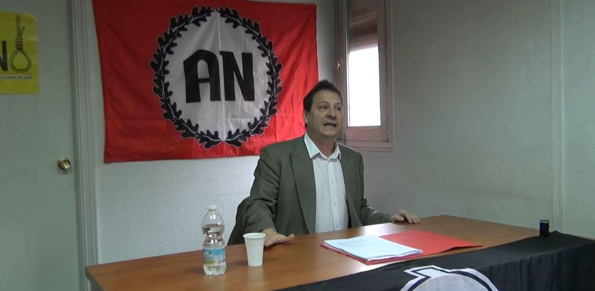 Fernando Paz, excandidato de Vox por Albacete, durante una conferencia en la sede de Alianza Nacional.