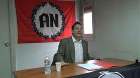 Fernando Paz, excandidato de Vox por Albacete, durante una conferencia en la sede de Alianza Nacional.
