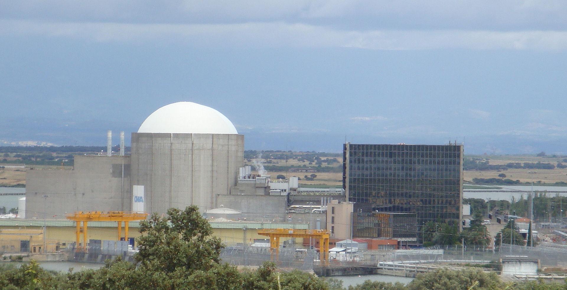 Central Nuclear de Almaraz   Frobles Wikimedia Commons