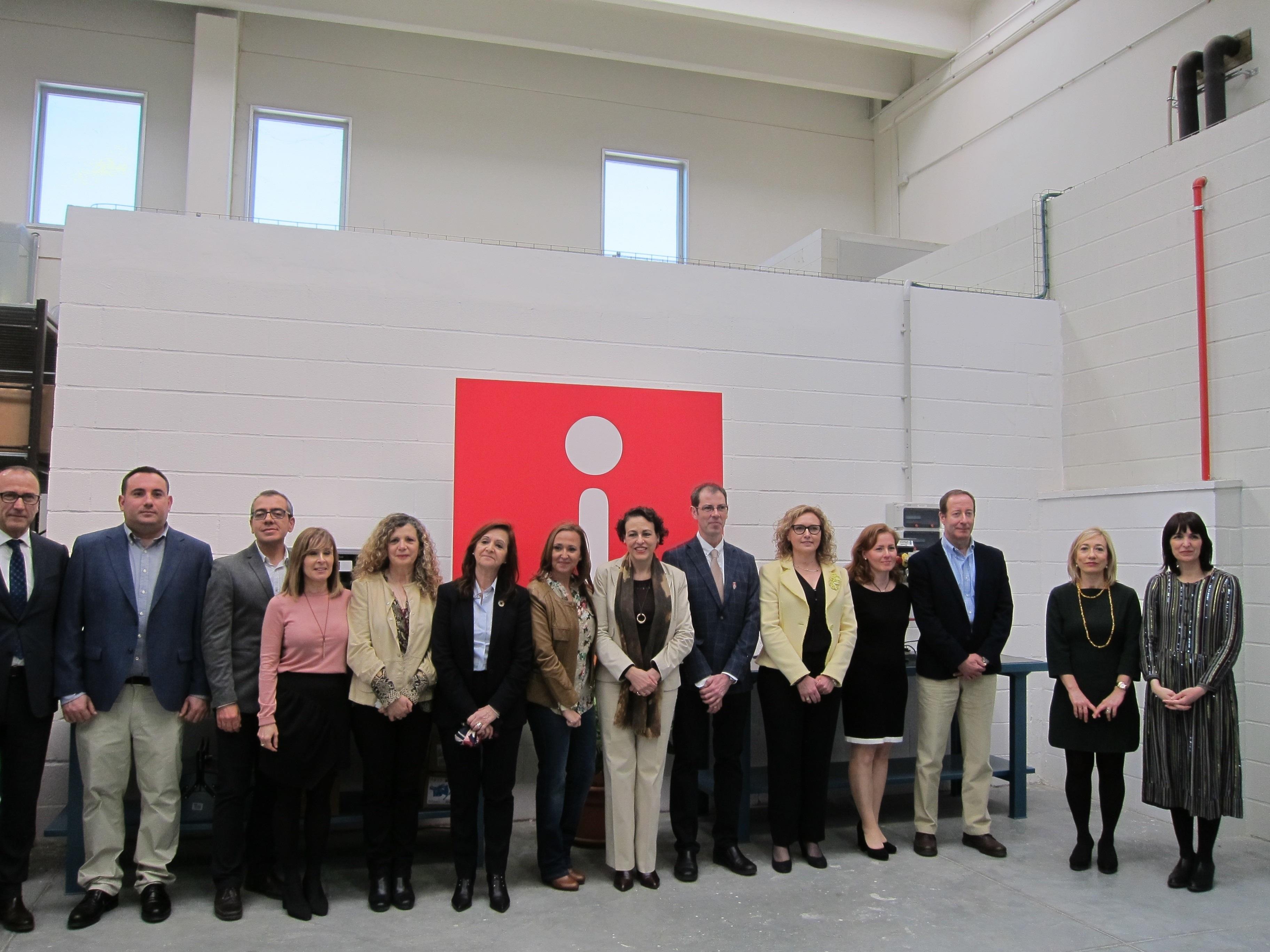 La ministra de Trabajo Migraciones y Seguridad Social Magdalena Valerio ha visitado este lunes el Centro de Innovación para la Formación Profesional de Aragón (CIFPA) en Zaragoza - Europa Press