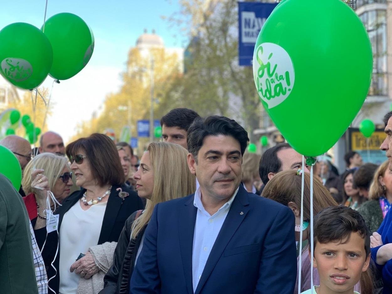 El alcalde de Alcorcón, David Pérez, en la marcha contra el aborto