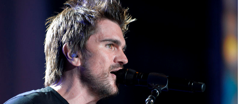 Juanes durante un concierto