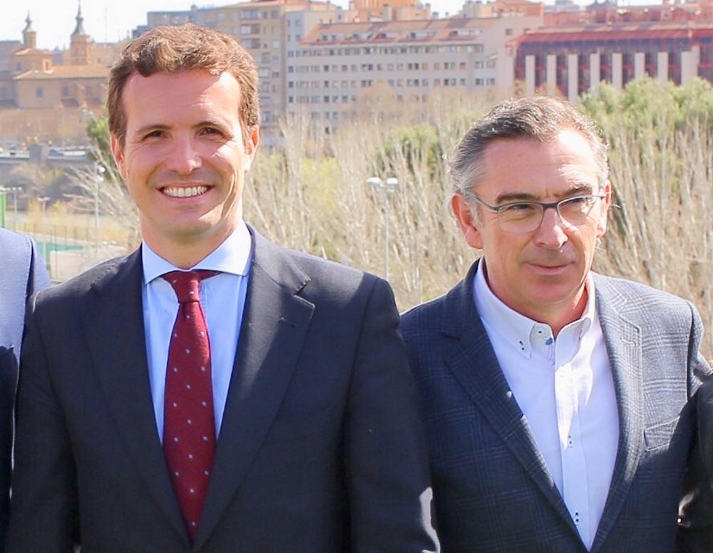 El presidente del PP de Aragón, Luis María Beamonte, junto a Pablo Casado - Fabián Simón Europa Press