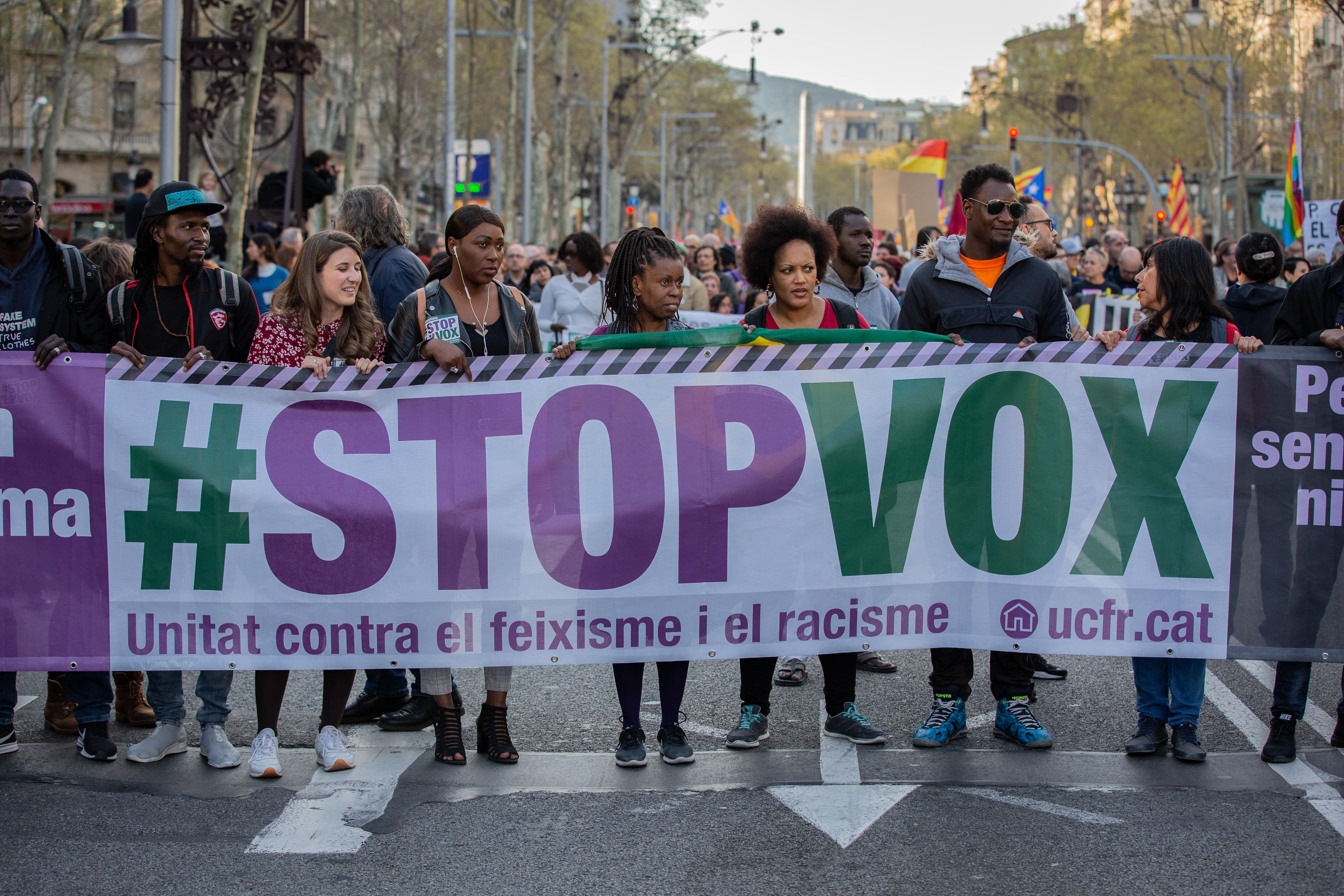Manifestación contra Vox en Barcelona convocada por Unitat conta el Feixisme i el Racisme. Europa Press.
