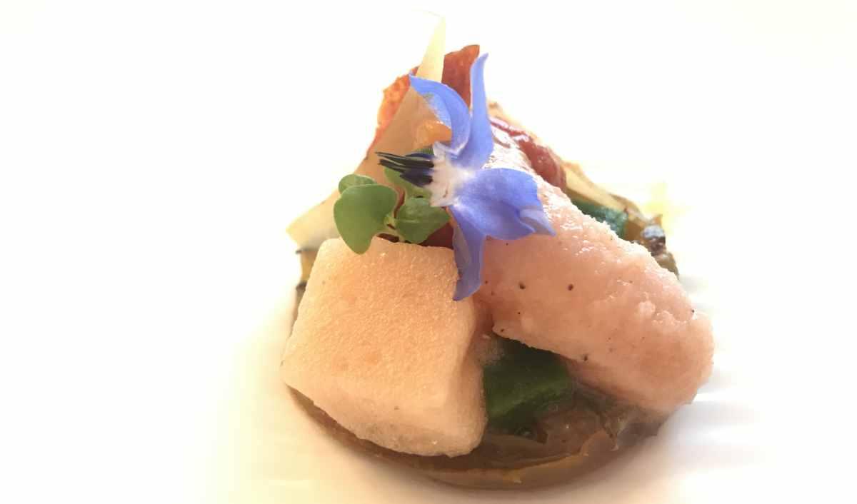 Tartaleta de calabacín y foie gras con helado ibérico
