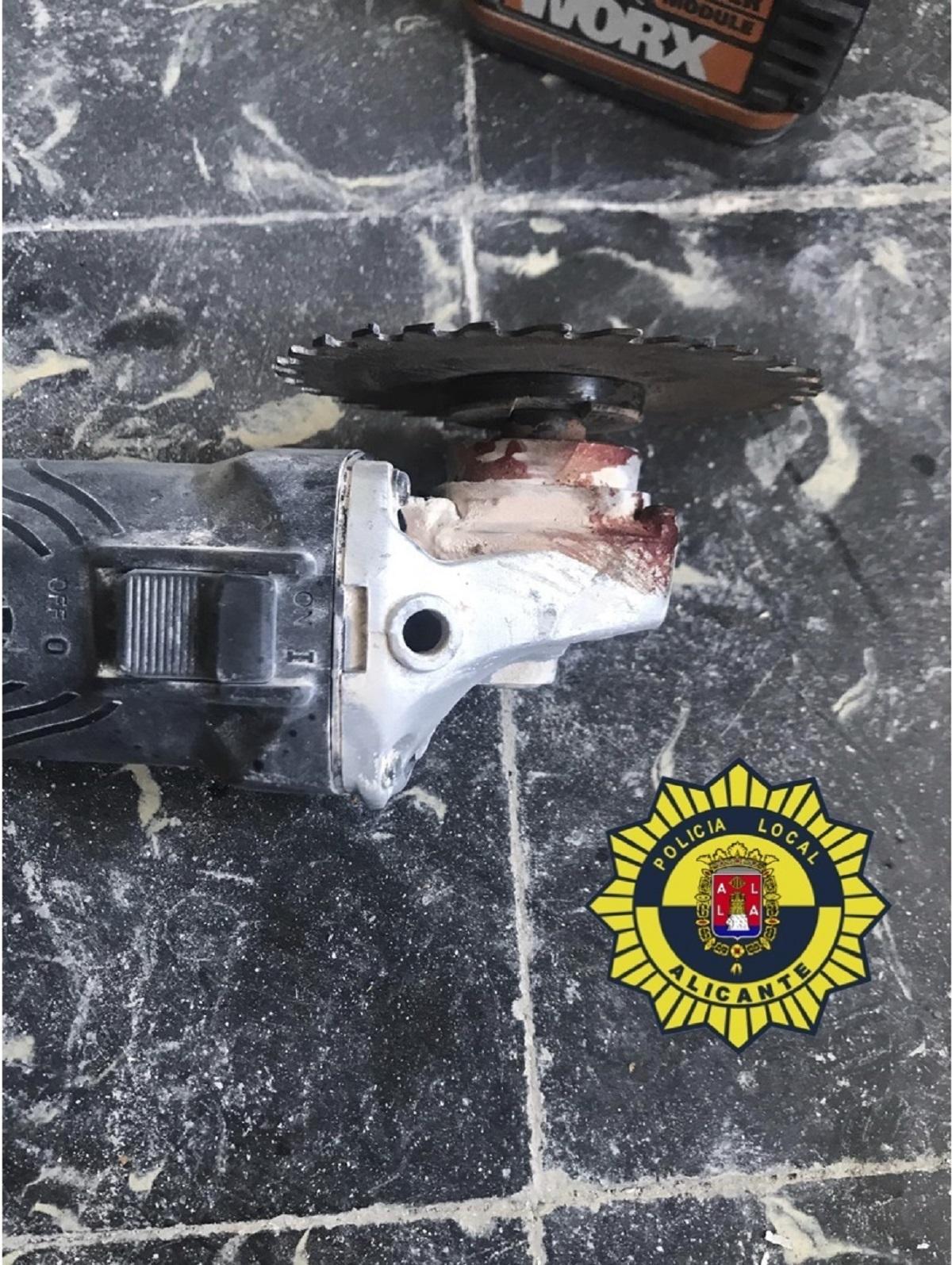 El Goir De La Policía Local Salva La Vida ‘In Extremis’ A Una Persona Cuando Se Desangraba Tras Un Accidente Con Una Radial Logrando Taponarle La Arteria Con Un Torniquete - EuropaPress