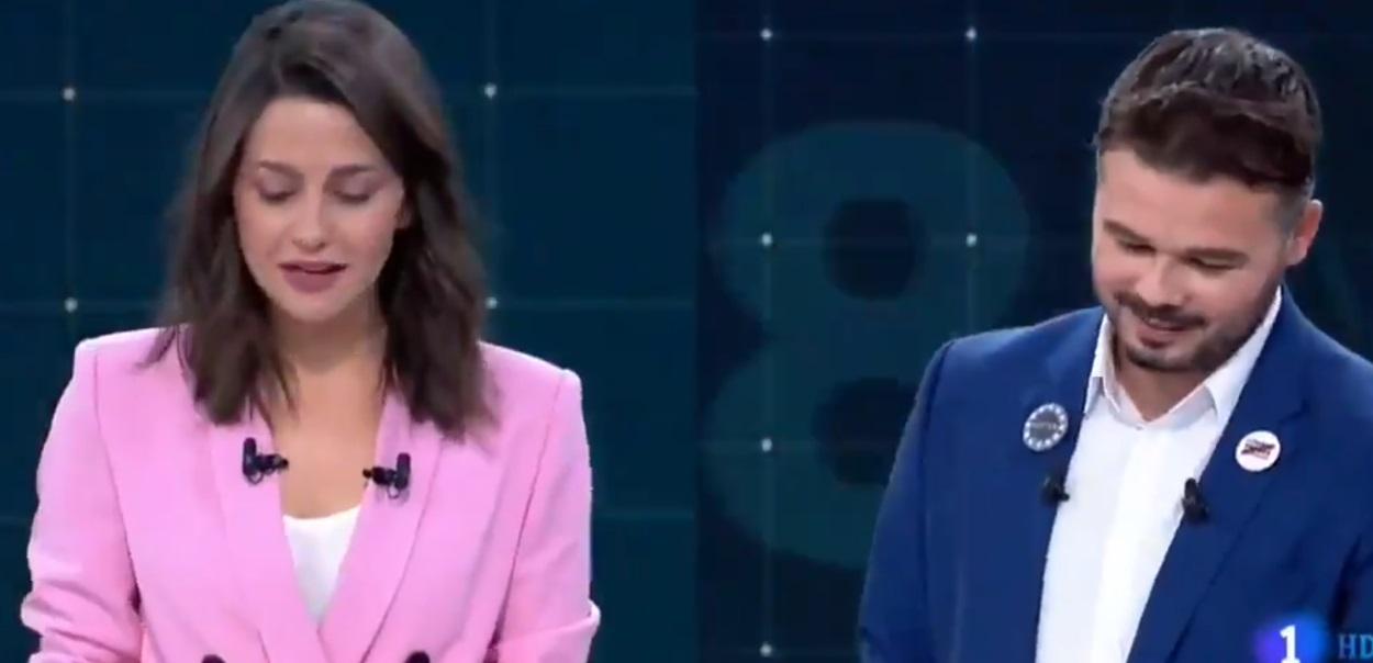 Inés Arrimadas y Gabriel Rufián durante el debate a seis