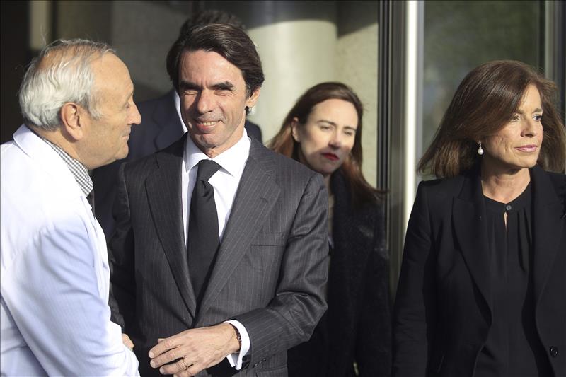 Aznar se proclama "legatario" de su "amigo" Adolfo pero en 1979 se dedicó a dinamitar su afán de consenso