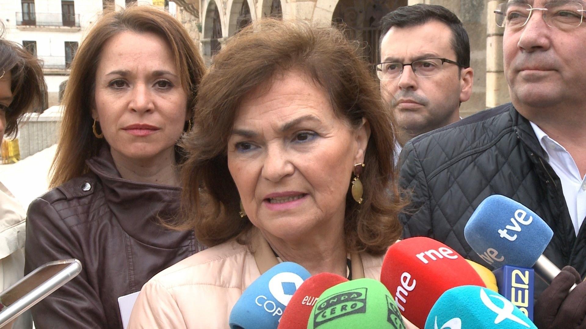 Carmen Calvo en Cáceres comparece ante los medios. Europa Press.