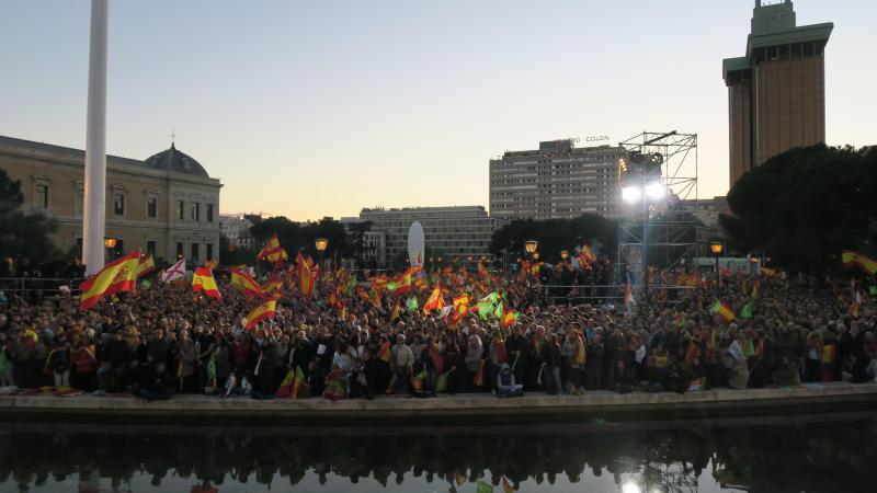 El público de Vox en el cierre de campaña del partido ultraderechista