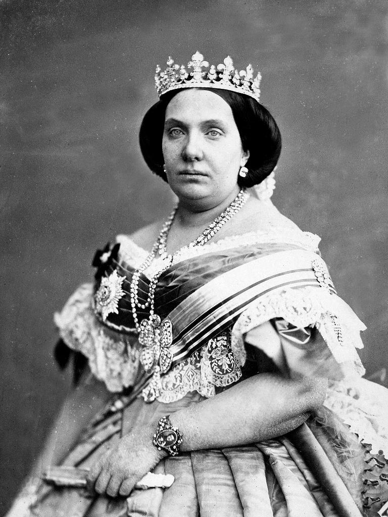 Retrato fotográfico de la reina de España Isabel II (Wikipedia)