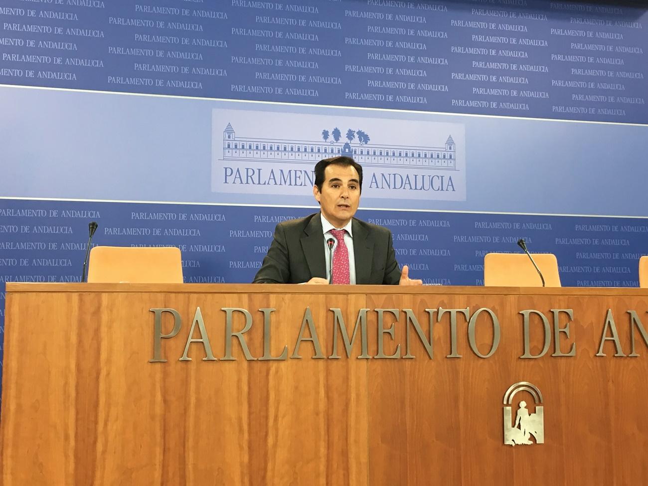José Antonio Nieto durante una rueda de prensa.