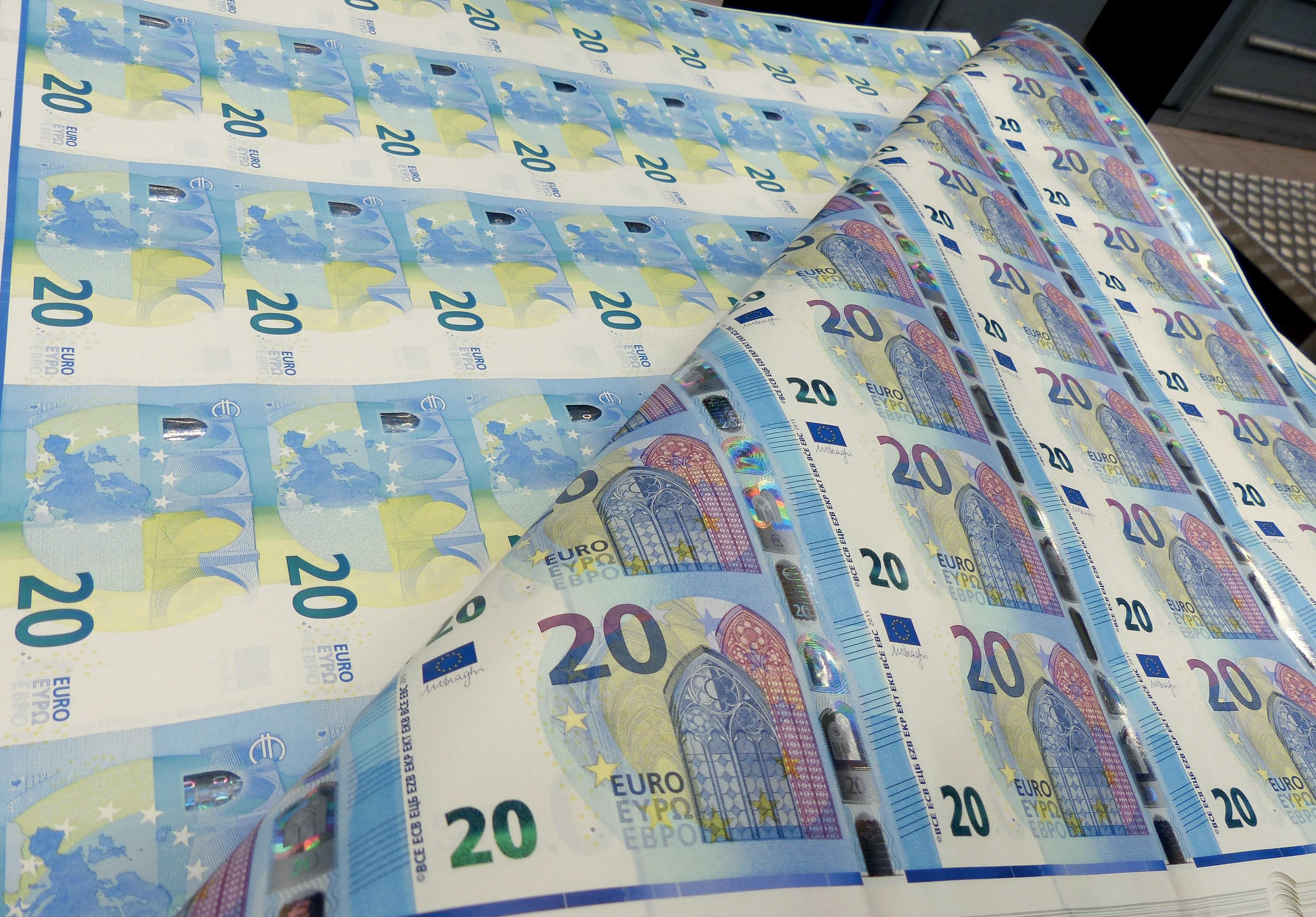 La prima de riesgo española cae a mínimos de nueve meses