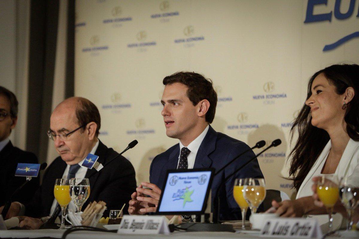 Albert Rivera y Begoña Villacís en el desayuno del Fórum Nueva Economía