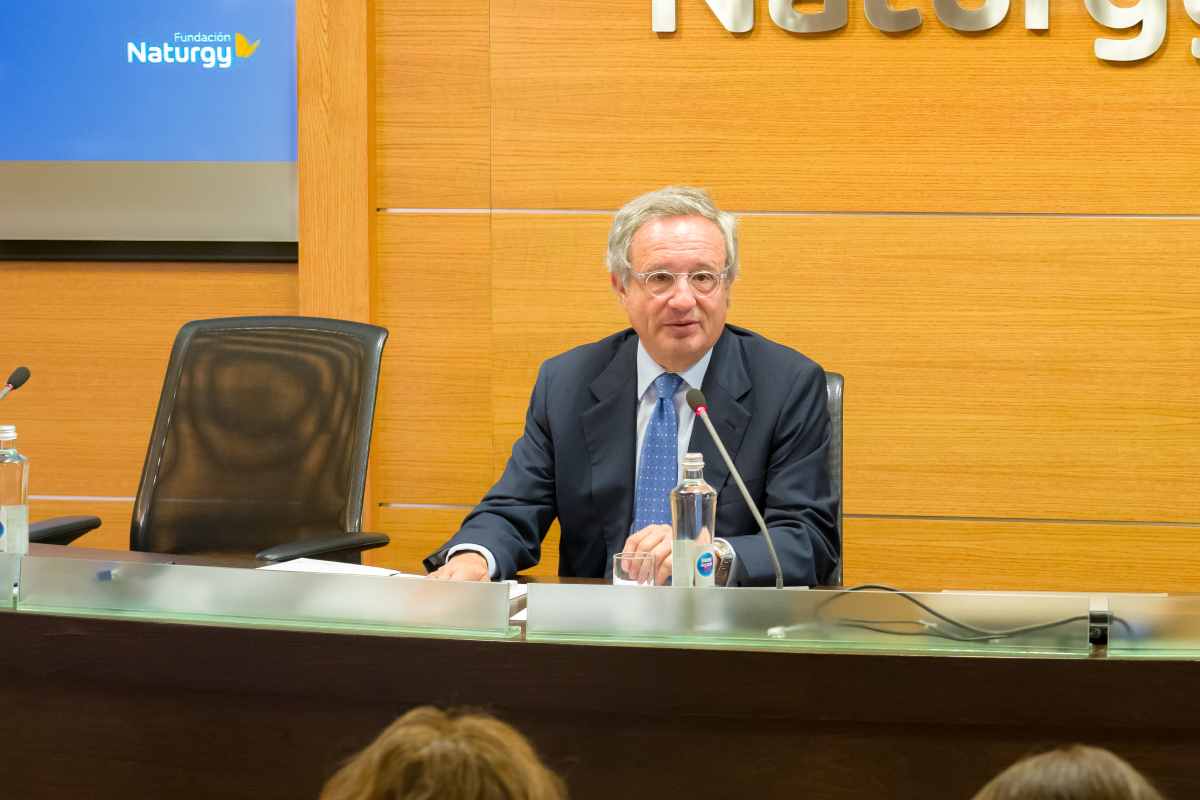 El presidente de la Fundación Naturgy, Rafael Villaseca, durante la presentación del libro  ‘La fiscalidad energética. Sentido, objetivos y criterios'