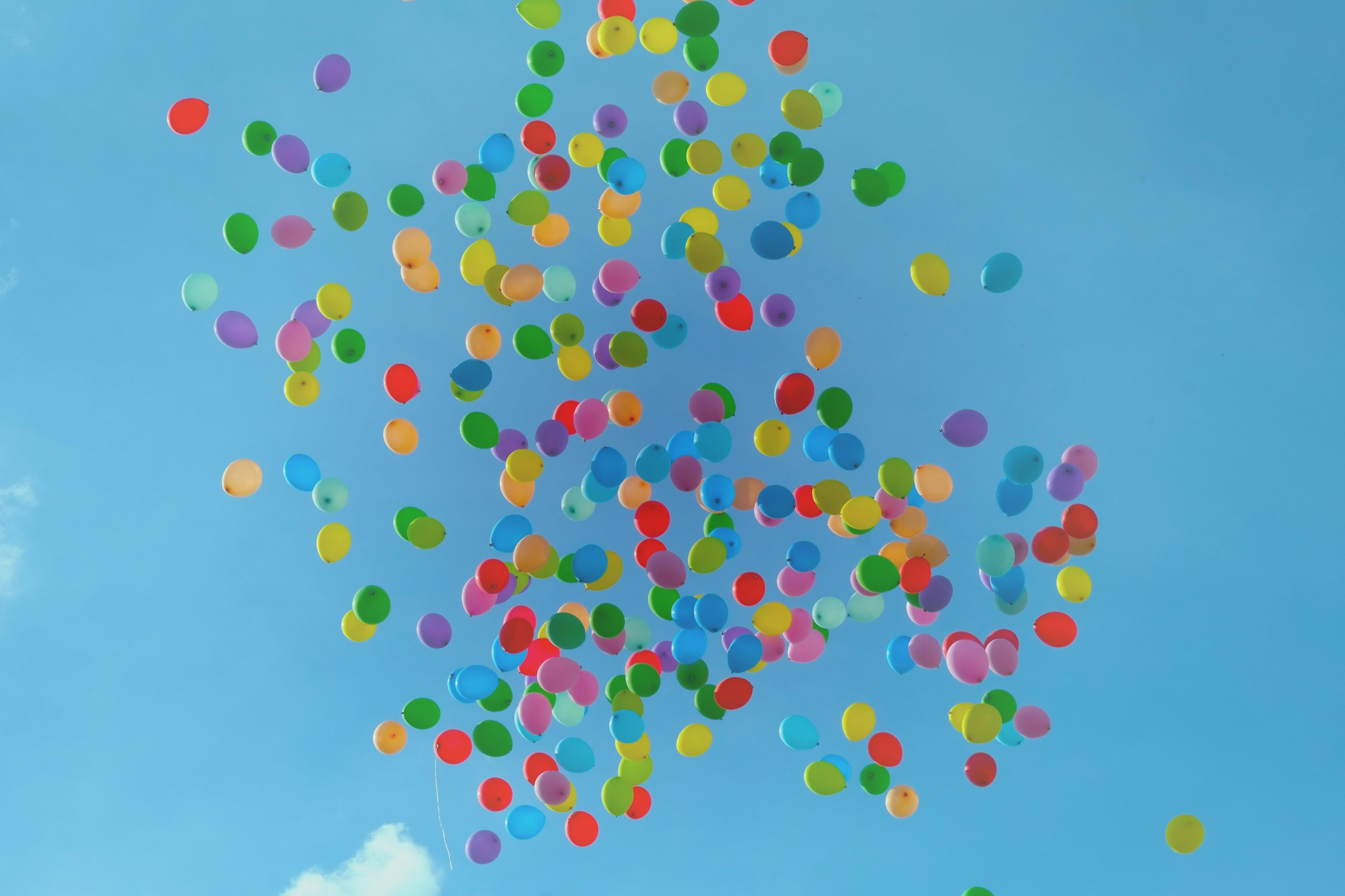 Suelta de globos en Basilea, Suiza. Foto: Luca Upper