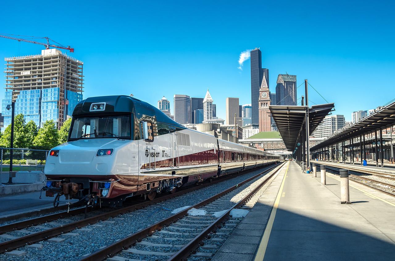 Tren de Talgo saliendo de la estación de Seattle (EEUU) -  Talgo USA