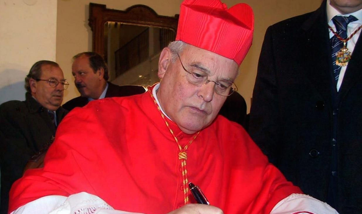 El cardenal Carlos Amigo Vallejo en una imagen de archivo. HERMANDAD DE LA ESCALERA