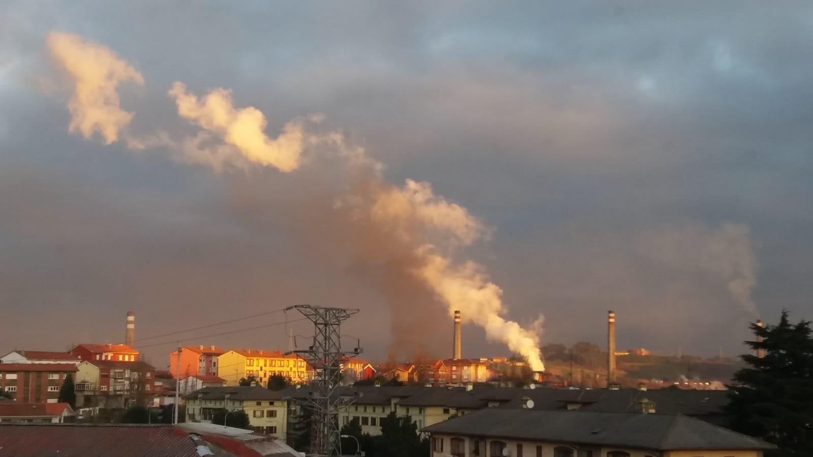 Nube de contaminación de ArcelorMittal. EP