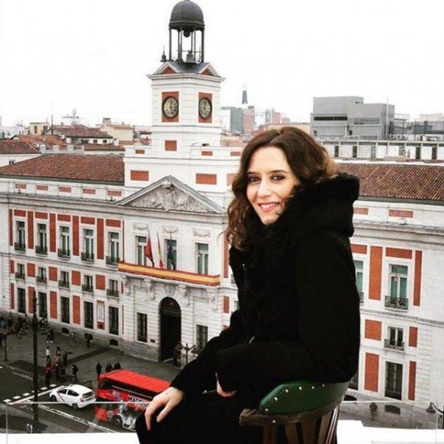 Ayuso en la Puerta del Sol de Madrid Ayuso en la Puerta del Sol de Madrid