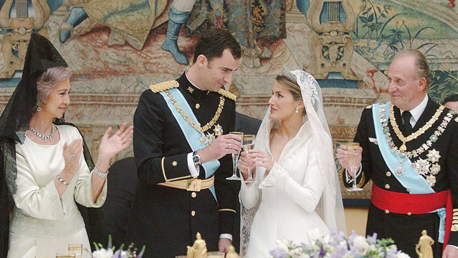 Felipe y Letizia junto a los reyes Sofía y Juan Carlos. TVE