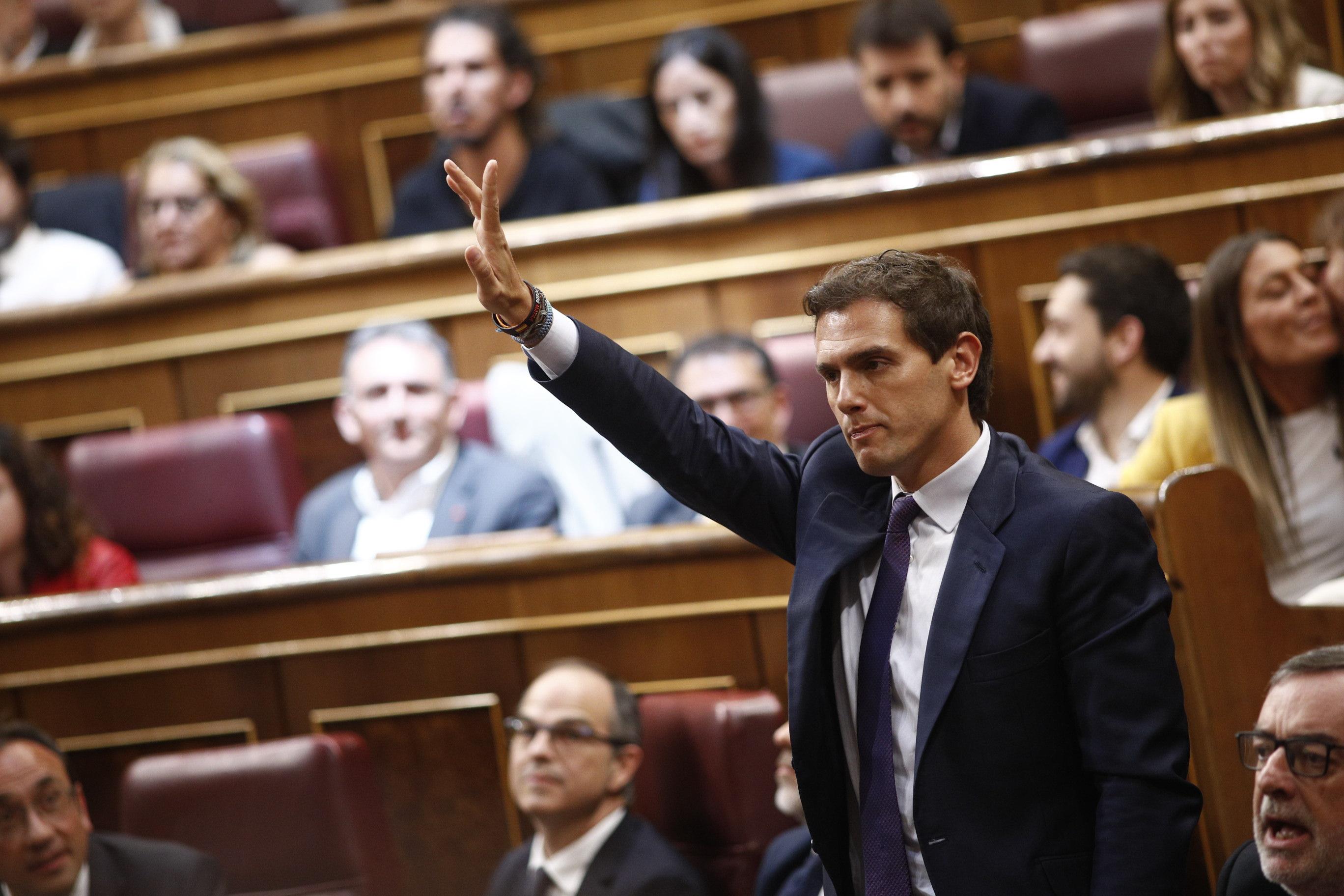 El presidente de Ciudadanos Albert Rivera  interviene durante la sesión constitutiva del Congreso de los Diputados.